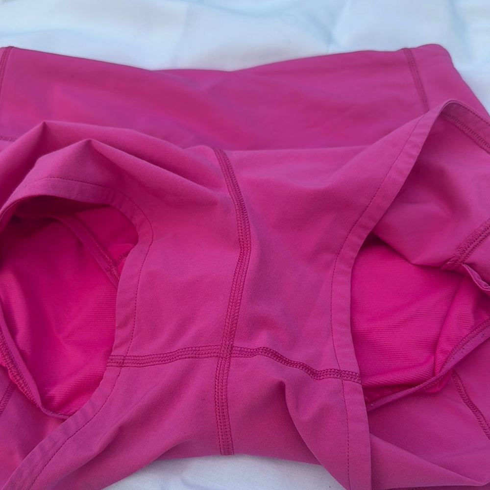 Lululemon Speedup 2.5” Inseam High Rise Color Sonic Pink Size 2 - Picture 5 of 8